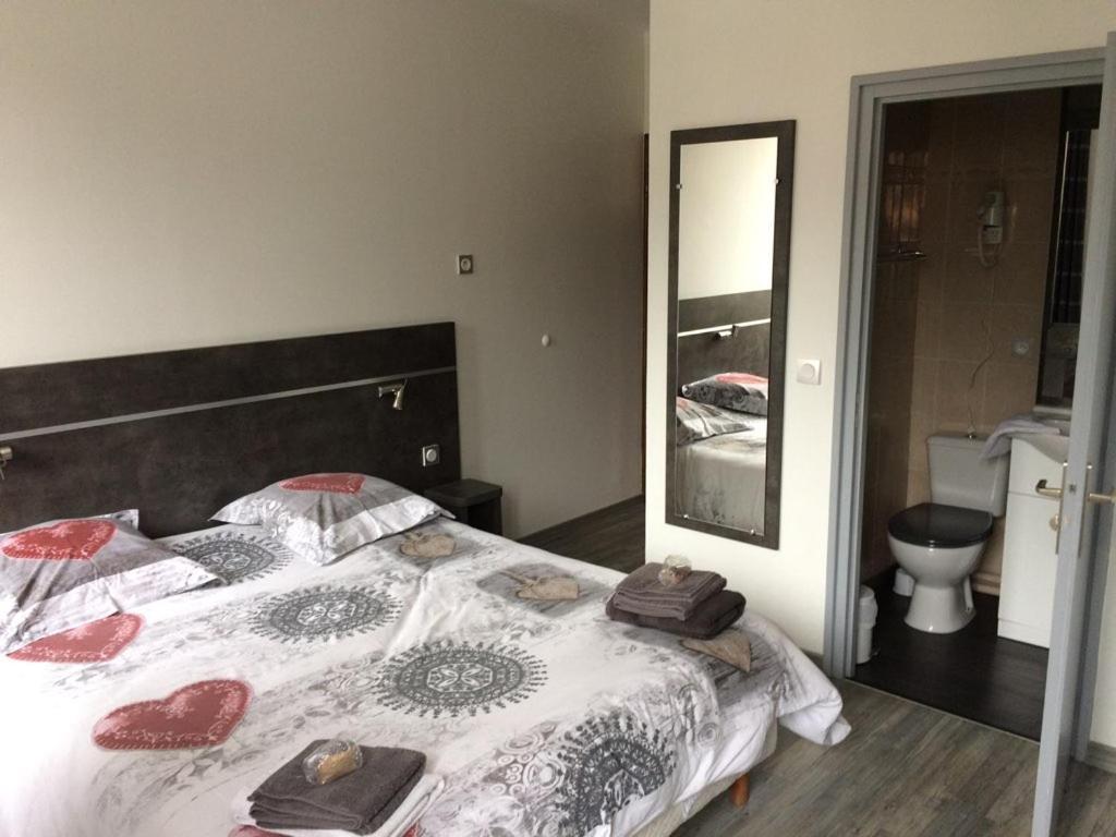 Hôtel L'Eterlou à La Chambre Extérieur photo